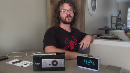 Radio despertador digital con altavoz Bluetooth, radio FM, alarma dual con función de repetición, gran pantalla LED, control de atenuación, salida de carga USB y luz nocturna iTOMA 708